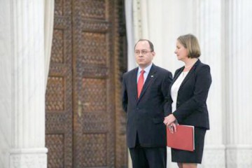 Hegedus Csilla şi Bogdan Aurescu au depus jurământul